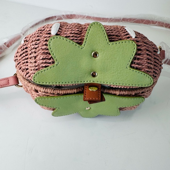 LC Lauren Conrad Strawberry Wicker Crossbody Purse - Picture 7 of 9